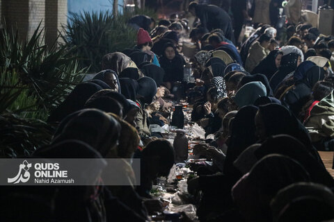 گزارش تصویری | «افطاری ساده» در هیئت عمار یاسرِ محله مصلی