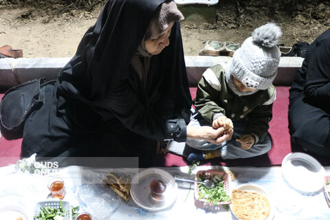 گزارش تصویری | «افطاری ساده» در هیئت عمار یاسرِ محله مصلی