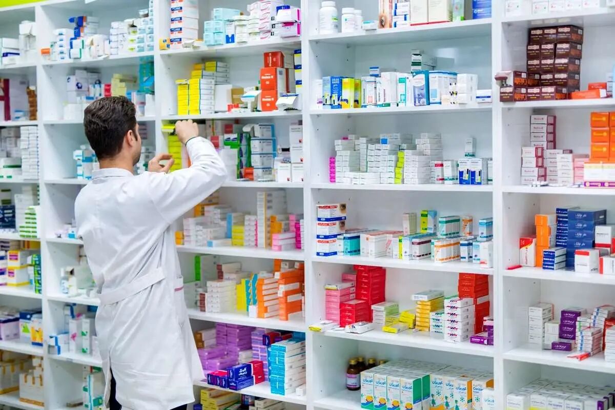 هیچ مشکلی در حوزه‌های حیاتی بهداشت و درمان و تأمین دارو نیست