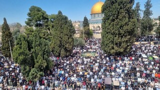 نماز جمعه ۱۰۰ هزار نفری فلسطینی ها در مسجد الاقصی