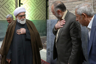 جمعی از فرهنگیان و فعالان تربیتی در مراسمی به مناسبت هفته امور تربیتی در حرم رضوی گرد هم آمدند