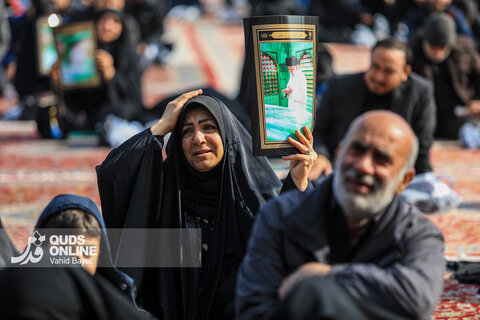 گزارش تصویری | تجمع سوگواران رهبر شهید انقلاب در حرم مطهر رضوی