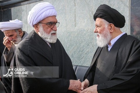 گزارش تصویری | تجمع سوگواران رهبر شهید انقلاب در حرم مطهر رضوی