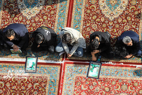گزارش تصویری | تجمع سوگواران رهبر شهید انقلاب در حرم مطهر رضوی