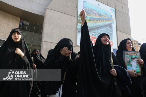 گزارش تصویری | تجمع سوگواران رهبر شهید انقلاب در میدان شهدا  _ مشهد