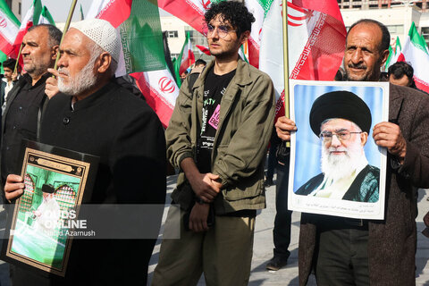 گزارش تصویری | تجمع سوگواران رهبر شهید انقلاب در میدان شهدا  _ مشهد