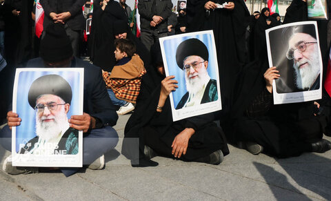 گزارش تصویری | تجمع سوگواران رهبر شهید انقلاب در میدان شهدا  _ مشهد