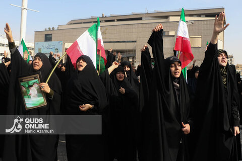 گزارش تصویری | تجمع سوگواران رهبر شهید انقلاب در میدان شهدا  _ مشهد