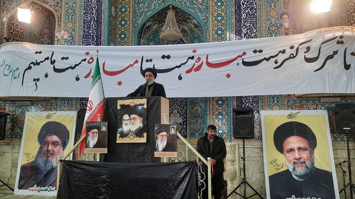 اجتماع مردمی چهارمحال و بختیاری در پی اعلام شهادت رهبر انقلاب