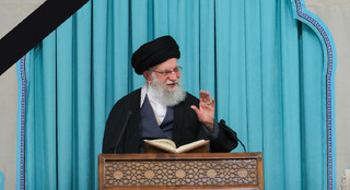 امام خامنه‌ای، رهبر و پیشوای مسلمانان جهان به شهادت رسیدند