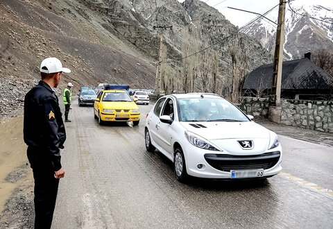 ترافیک سنگین در ورودی‌های مازندران/ مسیر شمال به جنوب کندوان مسدود شد
