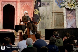 خطیب حرم مطهر رضوی: مقام معظم رهبری، پیونددهنده قلب‌ها از طریق دانش، کلام و اخلاق بود