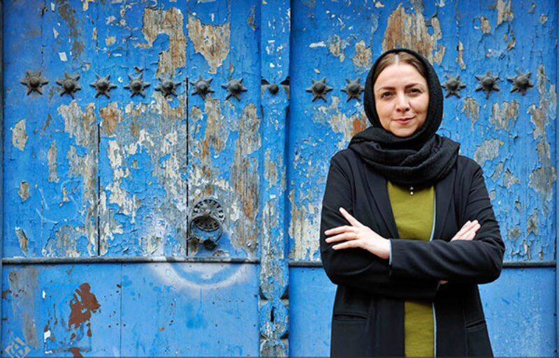 خوشا شجاعت آزادگان جهان که سکوت نمی‌کنند/ چگونه یکی مثل من، با یکی همچون یزید بیعت کند؟