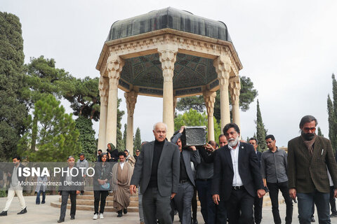 عکس منتخب هفته | خاکسپاری پیکر پروفسور عبدالمجید ارفعی - شیراز