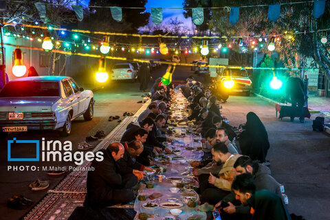 عکس منتخب هفته | کوچه افطاری