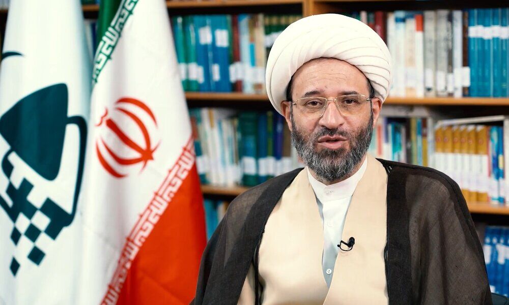 در گفت‌وگو با کارشناس برنامه سمت خدا بررسی شد؛ ریشه‌های قرآنی و روایی اهمیت حضور مردم در صحنه