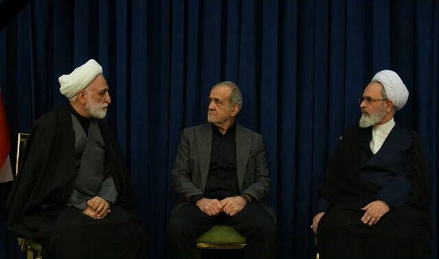 چهارمین نشست شورای رهبری؛ برای تشکیل مجلس خبرگان رهبری و معرفی رهبر آینده برنامه‌ریزی شد