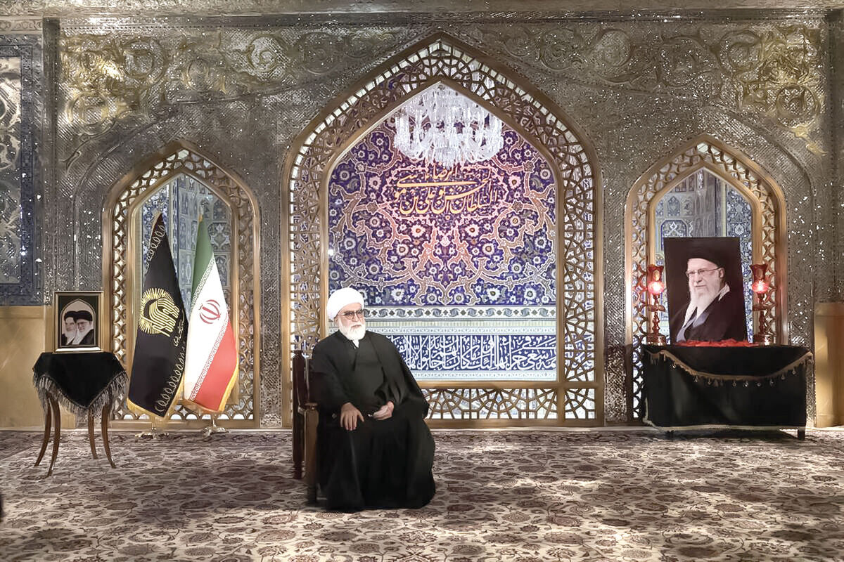 تولیت آستان قدس رضوی در مصاحبه با سایت  Khamenei.ir: خون رهبر شهید، امنیت و بقای ایران و اسلام را تضمین خواهد کرد