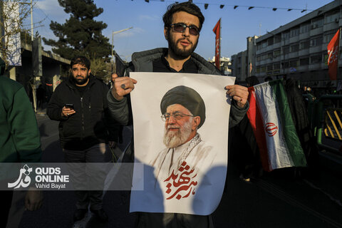 گزارش تصویری | بیعت مردم تهران با سومین رهبر انقلاب