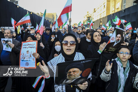 گزارش تصویری | بیعت مردم تهران با سومین رهبر انقلاب