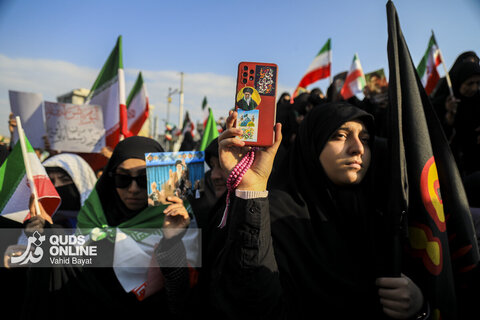 گزارش تصویری | بیعت مردم تهران با سومین رهبر انقلاب
