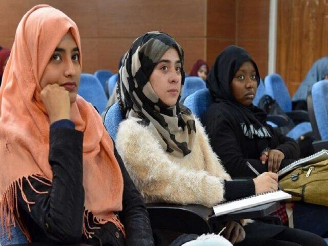 دانشجویان عراقی شاغل به تحصیل در ایران حق انتقال به دیگر دانشگاه‌ها را ندارند
