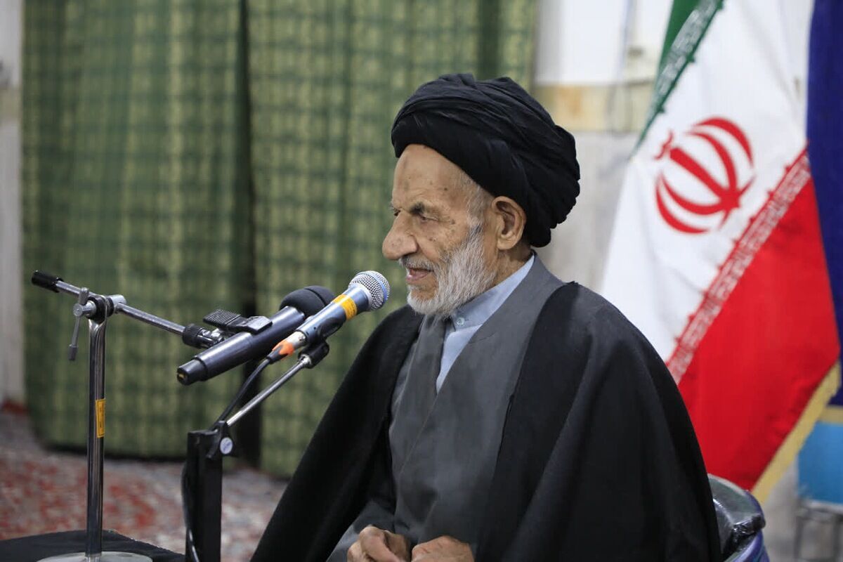 امام جمعه بیرجند: انتخاب رهبر، فصل تازه‌ای در مسیر انقلاب گشود