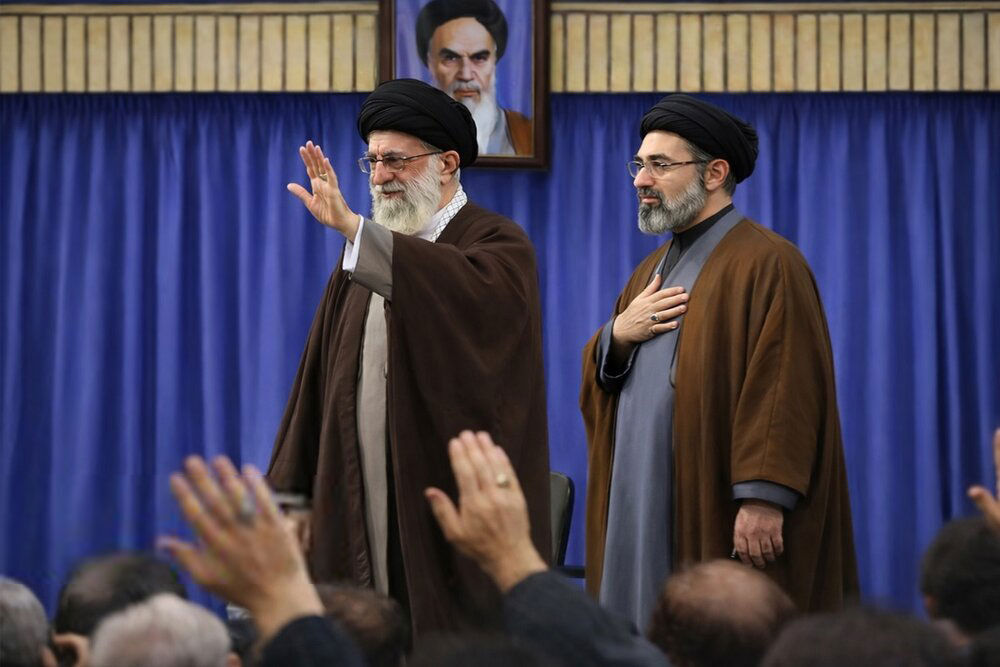 صَالِحٌ بَعْدَ صَالِح : آنچه که باید از شیوه انتخاب و نظارت بر رهبری دانست