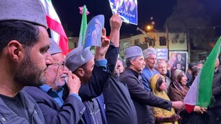 بیعت بزرگان ایل قشقایی با رهبر معظم انقلاب اسلامی