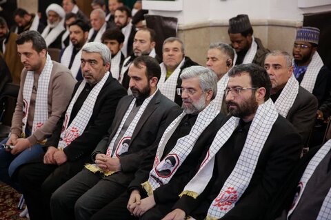 در آستانه روز جهانی قدس؛ همایش بزرگ «فاتحان قدس، رهپویان مکتب خامنه‌ای» در حرم مطهر رضوی برگزار شد