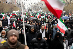مردم با امیدواری برای فردای پس از جنگ، آماده آباد کردن وطنشان هستند / با انسجام، فردا روشن است