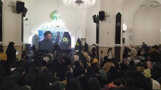 عبادت خالصانه زائران اردو زبان حرم مطهر رضوی در سومین لیله القدر