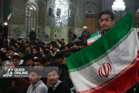 گزارش تصویری | بیعت پنج‌هزار نوجوان با رهبر انقلاب اسلامی در رواق امام خمینی(ره)