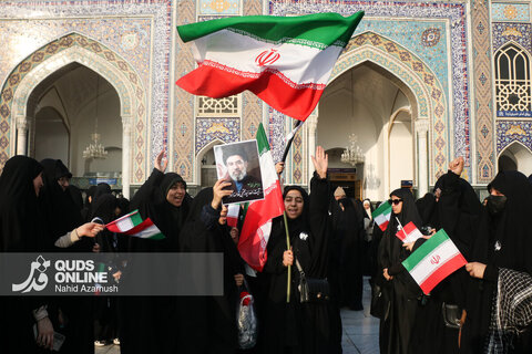 گزارش تصویری | بیعت پنج‌هزار نوجوان با رهبر انقلاب اسلامی در رواق امام خمینی(ره)