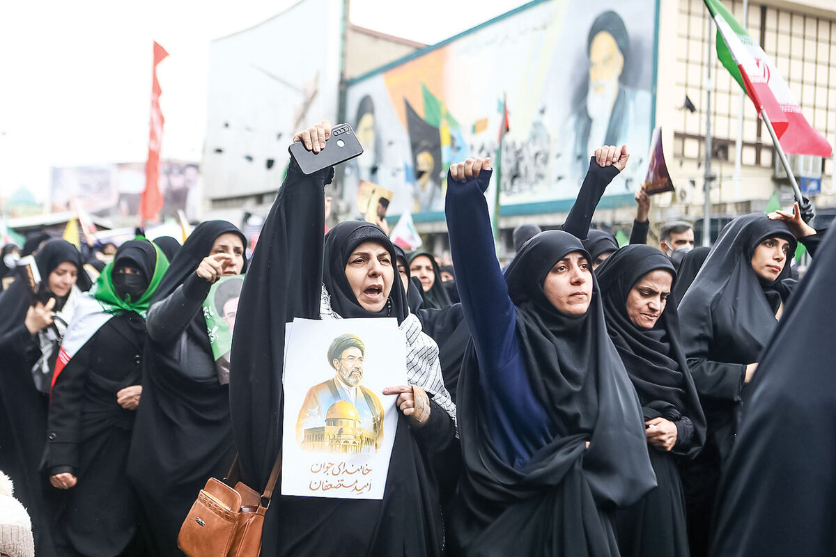 وقتی روز قدس، شاهد پرواز یک زن شد