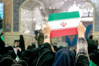 بیعت ۵هزار نوجوان با رهبر انقلاب اسلامی در رواق امام خمینی(ره)/ بر همان عهد که بودیم بر آنیم هنوز