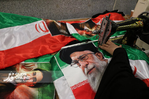 گزارش تصویری | قاب‌هایی از حماسه پارچه و پرچم