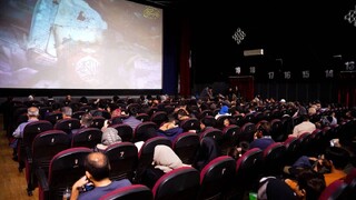 چند نفر در روزهای جنگ به سینما رفتند؟