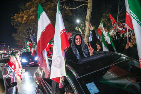 شانزدهمین شب حضور خیابانی مردم مشهد در خونخواهی امام شهید