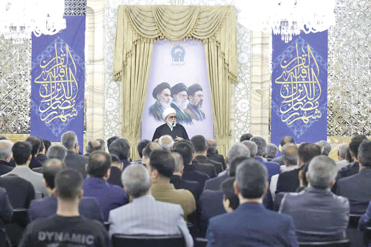 دختران تیم فوتبال کشورمان نجابت و اصالت بانوی ایرانی را به جهانیان نشان دادند
