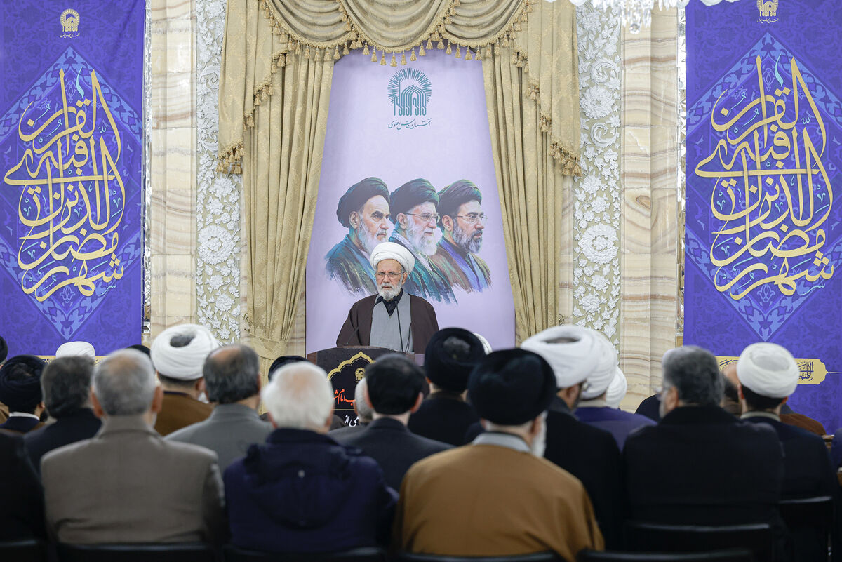 روحانیت برون‌گرا؛ موتور محرکه تحول و آینده‌ساز ملت ایران