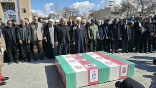 تشییع پیکر مطهر سه شهید در زنجان