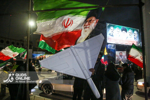 هفدهمین شب حضور خیابانی مردم مشهد در خون خواهی امام شهید