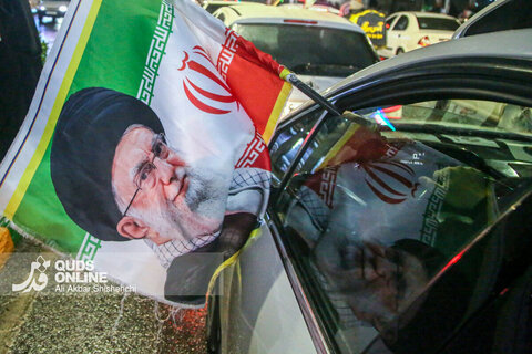 هجدهمین شب حضور خیابانی مردم مشهد در خون خواهی امام شهید