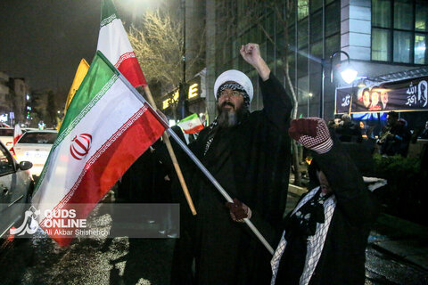 هجدهمین شب حضور خیابانی مردم مشهد در خون خواهی امام شهید