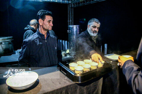 هجدهمین شب حضور خیابانی مردم مشهد در خون خواهی امام شهید