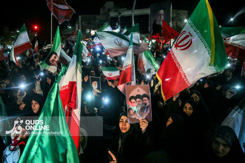 نوزدهمین شب حضور خیابانی مردم مشهد در خون خواهی امام شهید