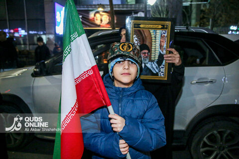 نوزدهمین شب حضور خیابانی مردم مشهد در خون خواهی امام شهید
