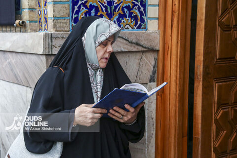 حال و هوای حرم مطهر امام رضا علیه السلام