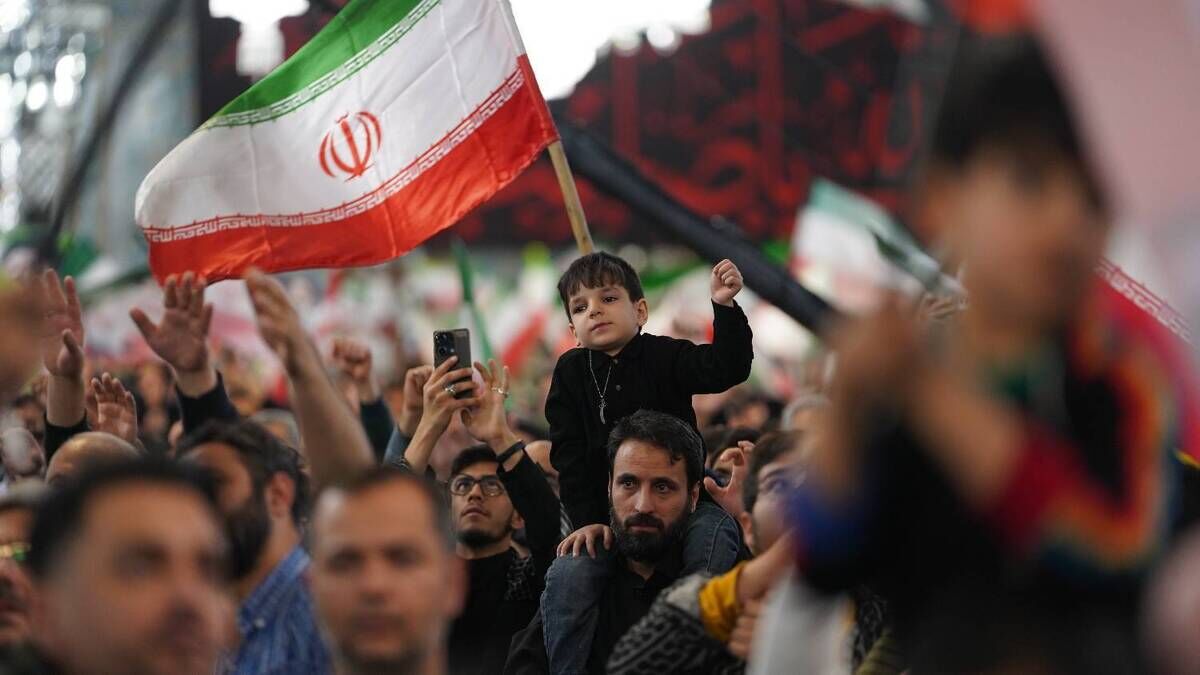 ویژه برنامه تحویل سال نو حرم مطهر رضوی با عنوان «ایران امام رضا(ع)، مقتدر، متحد و پیروز»